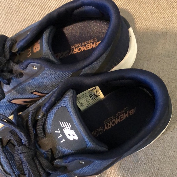 NEW BALANCE 711 V3 CROSS TRAINER - Picture 9 of 10